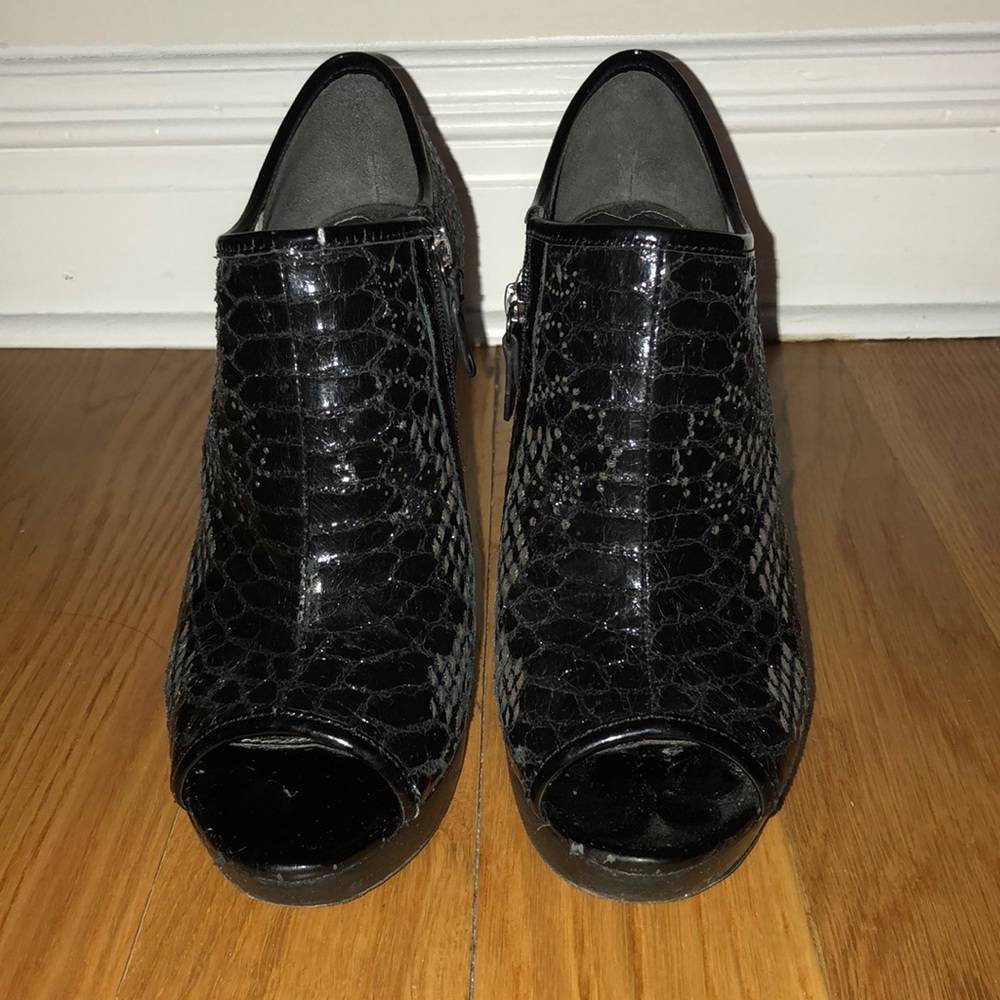 Via Spiga Open Toe Bootie Heel